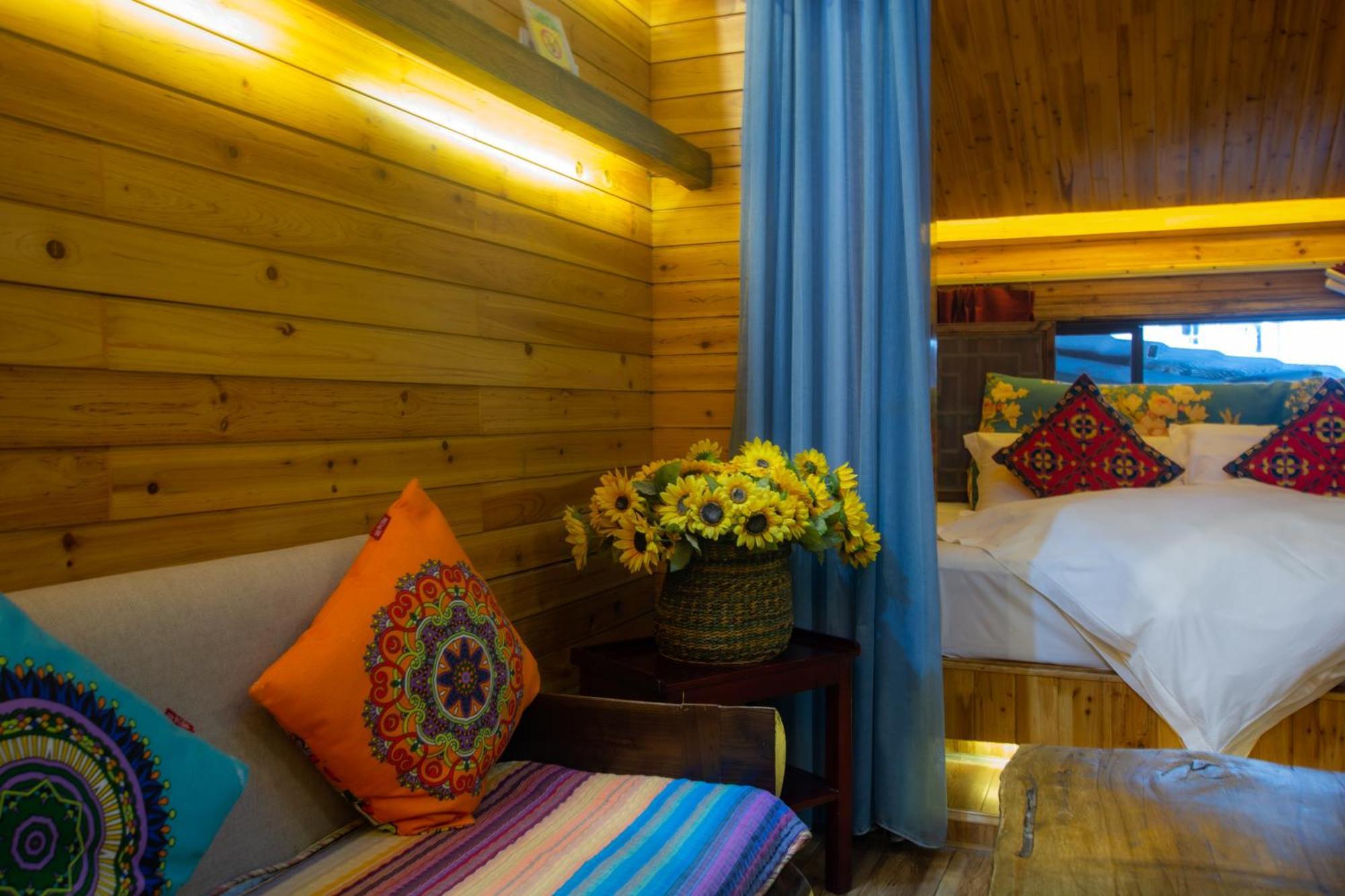 Floral Hotel - Baihui Living Zhangjiajie Luaran gambar