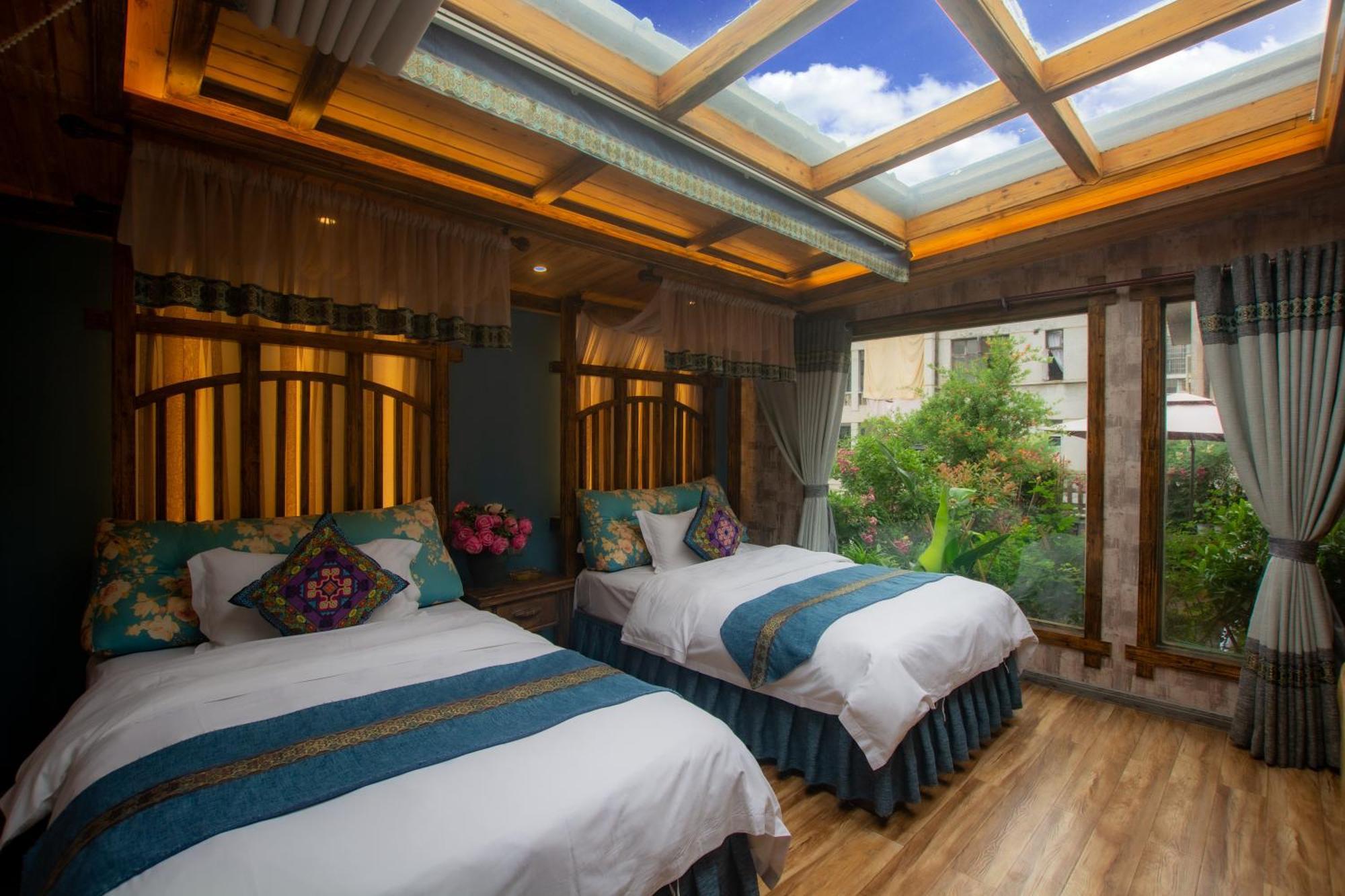Floral Hotel - Baihui Living Zhangjiajie Luaran gambar