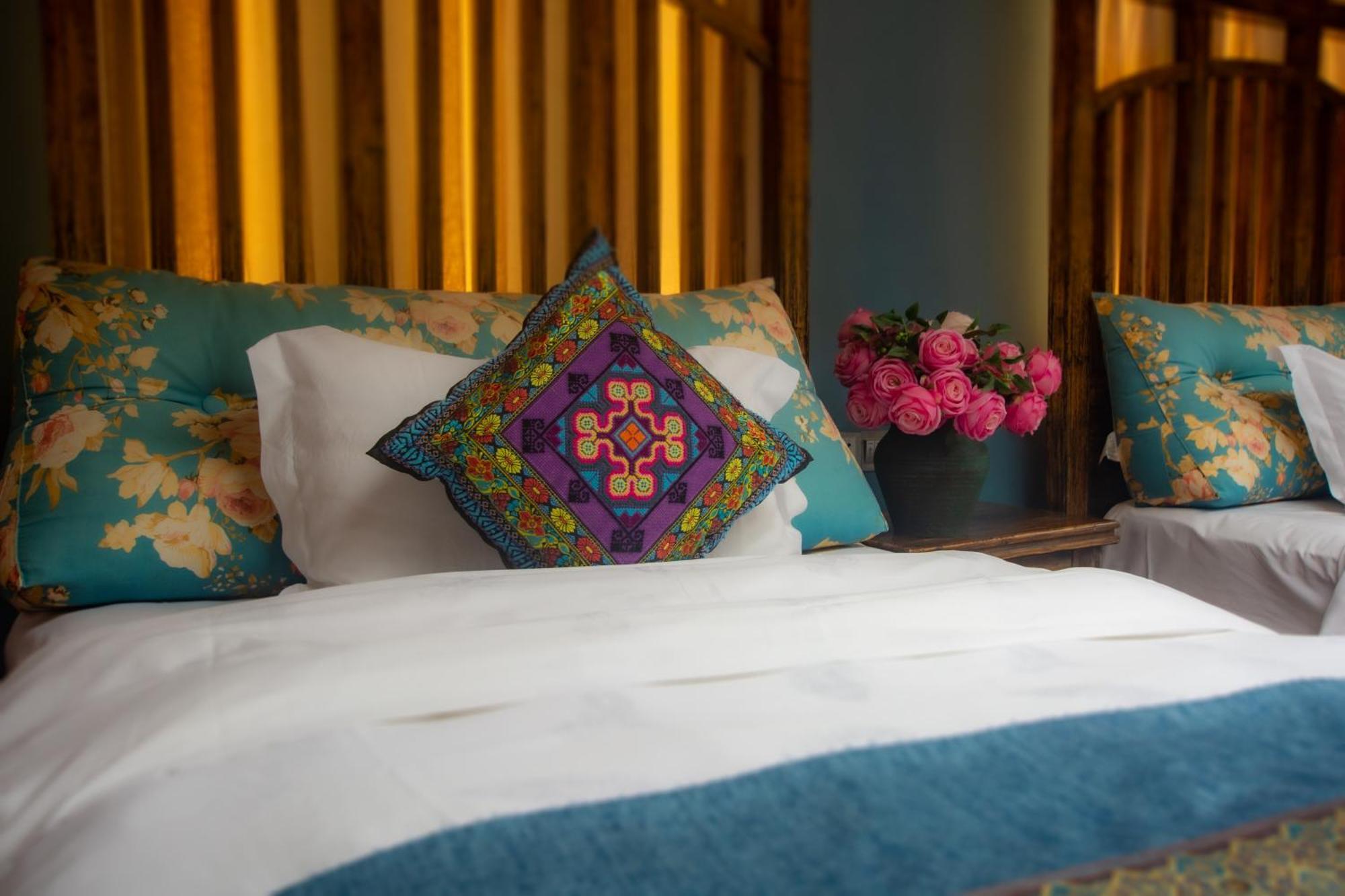 Floral Hotel - Baihui Living Zhangjiajie Luaran gambar