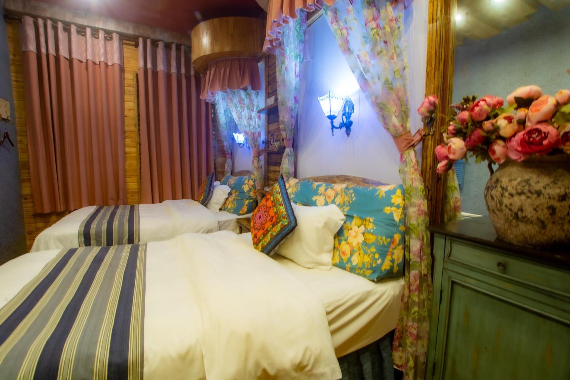 Floral Hotel - Baihui Living Zhangjiajie Luaran gambar