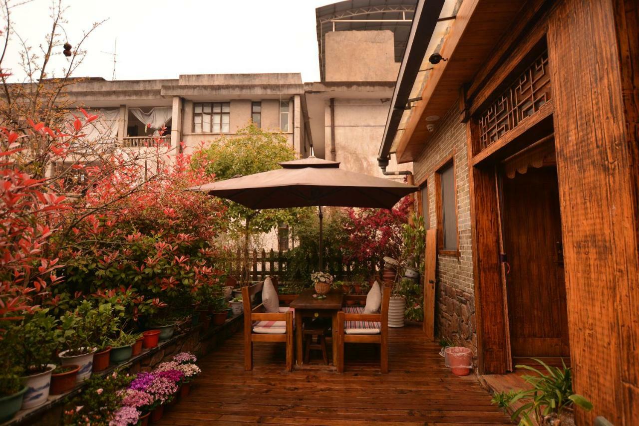 Floral Hotel - Baihui Living Zhangjiajie Luaran gambar
